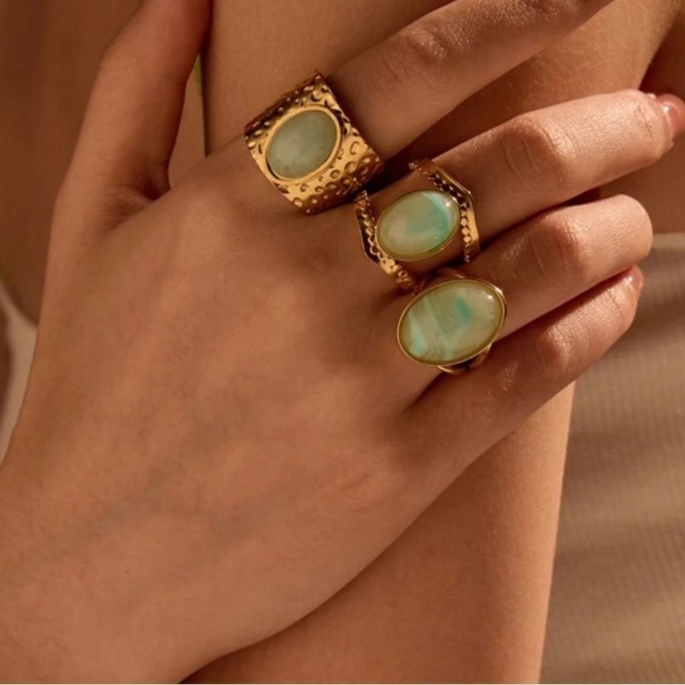 Vintage style ring A1009